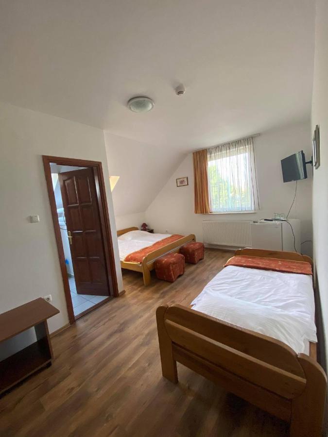 Bed and Breakfast Naphaz Panzio Tiszafüred Exterior foto